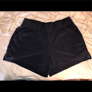 LIVI Active short Lane Bryant